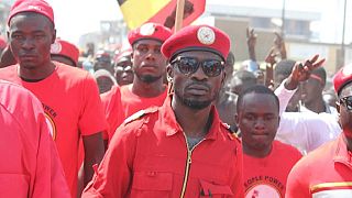 Ouganda : le député Bobi Wine "convoqué devant un tribunal militaire" pour "trahison"