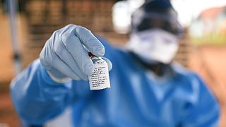 DRC ebola epidemic: mass vaccination rolls out as death toll rises