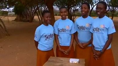 Kenya : quatre fillettes inventent une alarme contre les attaques d'éléphants