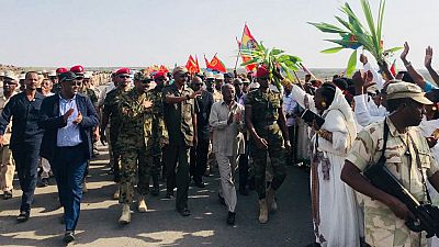 Ethiopians and Eritreans celebrate historic reopening of borders
