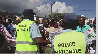 Rebels who fled the Anjouan Island have arrived in Mayotte Island and are seeking political asylum from the French government