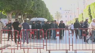 Tunisia: woman blows herself up in suicide attack, at least 9 injured