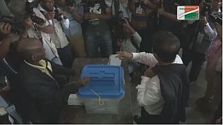 Madagascar elections: candidates cast votes