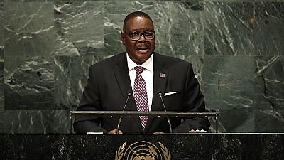 Malawi's Mutharika criticised for 'illegally' sacking vice president
