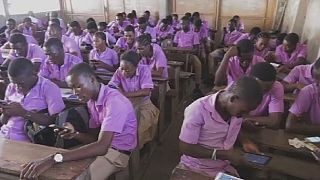 Togo : des smartphones pour faire cours