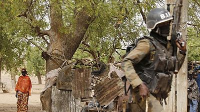 Yaoundé lance un processus de désarmement dans les zones en conflit