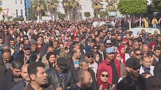 Tunisia: teachers protest low wages