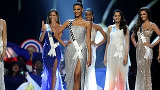 South Africans celebrate country's beauty queen at Miss Universe