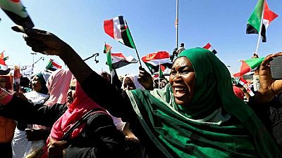 Soudan : la police tire des gaz lacrymogènes contre des manifestants