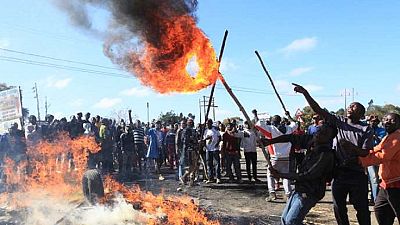 Zimbabwe : manifestations contre la hausse des prix du pétrole