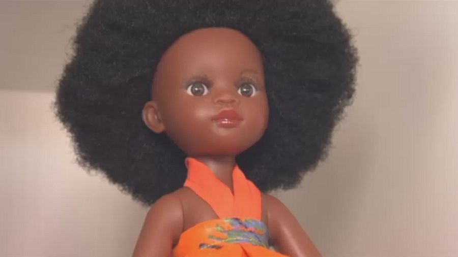 Poupée africaine fille aux cheveux crépus à coiffer - BONTLE