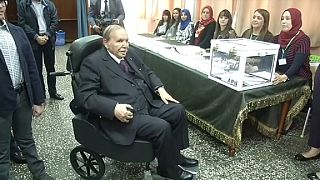 Algérie : Bouteflika met en garde contre le chaos