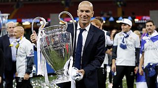 Zidane returns to Real Madrid's training pitch