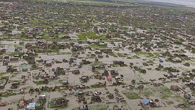 Mozambique death toll rises to 417 after cyclone - minister