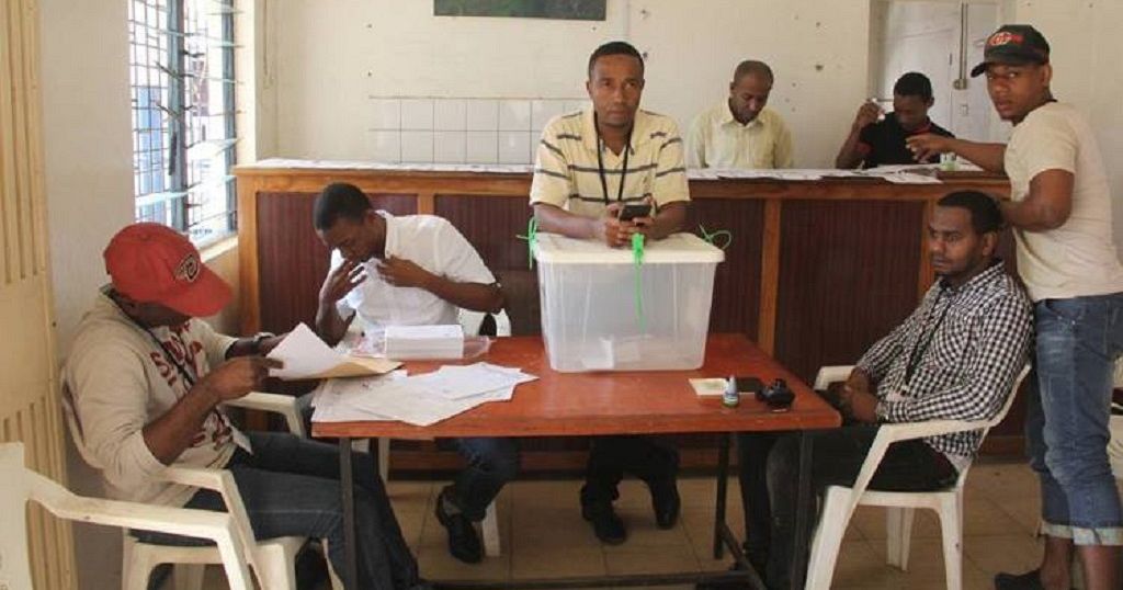 Les Comores aux urnes pour une présidentielle promise au sortant Azali ...