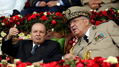 En Algérie, l'armée demande un départ "immédiat de Bouteflika"