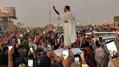 Alaa Salah, symbole féminin de la contestation au Soudan