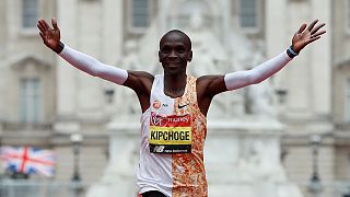Kenya's Eliud Kipchoge wins 2019 London Marathon