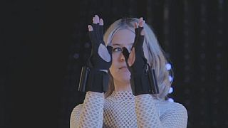 UK: Hi-tech gloves changing the electronic music scene