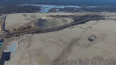 Russie : la "mer blanche" de Dzerzhinsk en plein assainissement