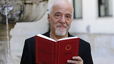 Paulo Coelho, l'écrivain brésilien qui veut offrir ses livres à l'Afrique