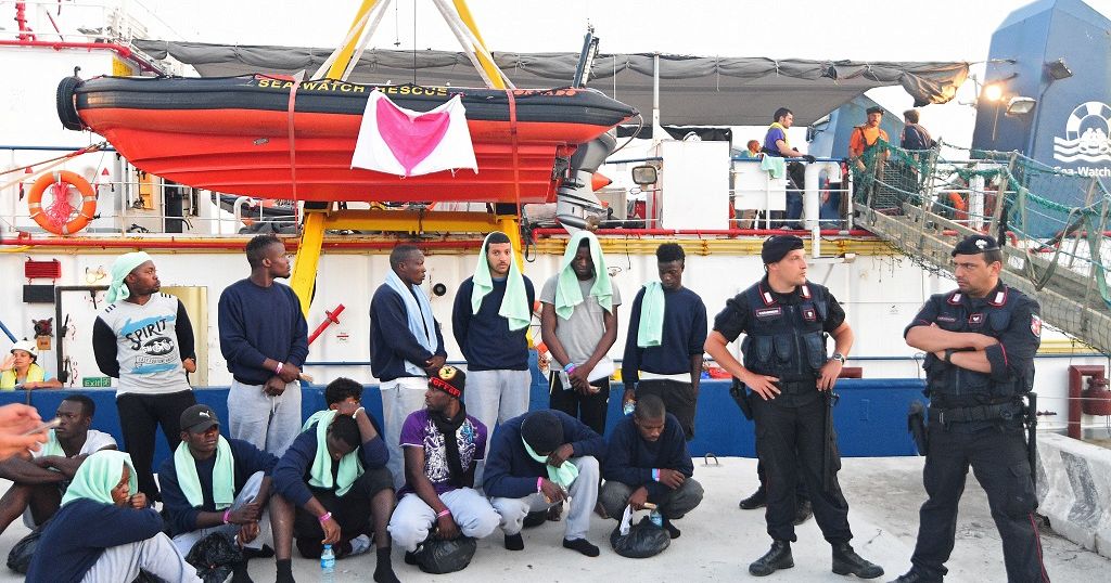 40 rescued migrants arrive in Italy, ship captain arrested