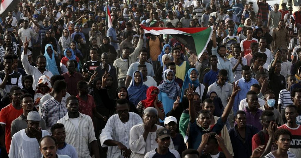 Soudan : défilé en mémoire des "martyrs" du sit-in dispersé