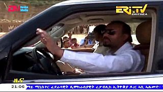 Photo: Ethiopia PM chauffeurs Eritrean president on official visit