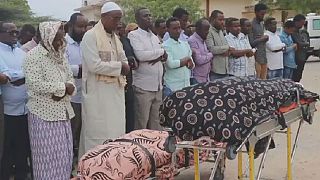 Somalia buries victims of Mogadishu terrorist attack