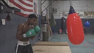 Evander Holyfield's son follows in his dad's footsteps