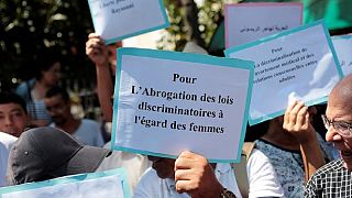 Maroc : manifestation à l'ouverture du procès d'une journaliste accusée d'"avortement illégal"