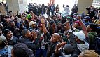 Des manifestants contre les féminicides perturbent le Forum économique mondial au Cap [No Comment]