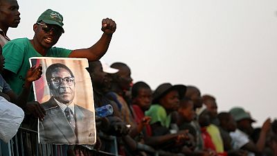 Zimbabwe : la famille de Mugabe qu'il soit enterré plus tard, avec les "héros" de la nation