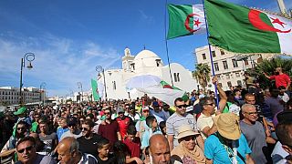 Marée humaine à Alger pour fêter une "nouvelle Révolution"