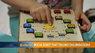 Mochi: Robot that teaches children coding