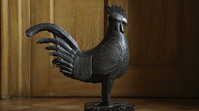 Héritage culturel : la Grande-Bretagne souhaite retourner au Nigeria un coq royal en bronze