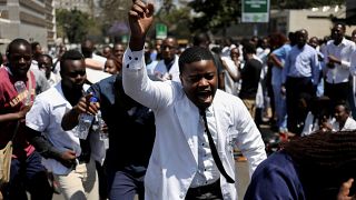 Zimbabwe doctors reject 'return to work offer'