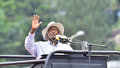 Ouganda : Museveni à la tête d'une marche controversée contre la corruption