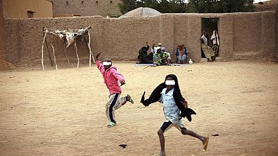 Mali : deux femmes circulant en charrette et deux soldats tués par des mines
