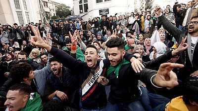Algérie : manifestation moins dense à Alger pour le 45e vendredi de contestation