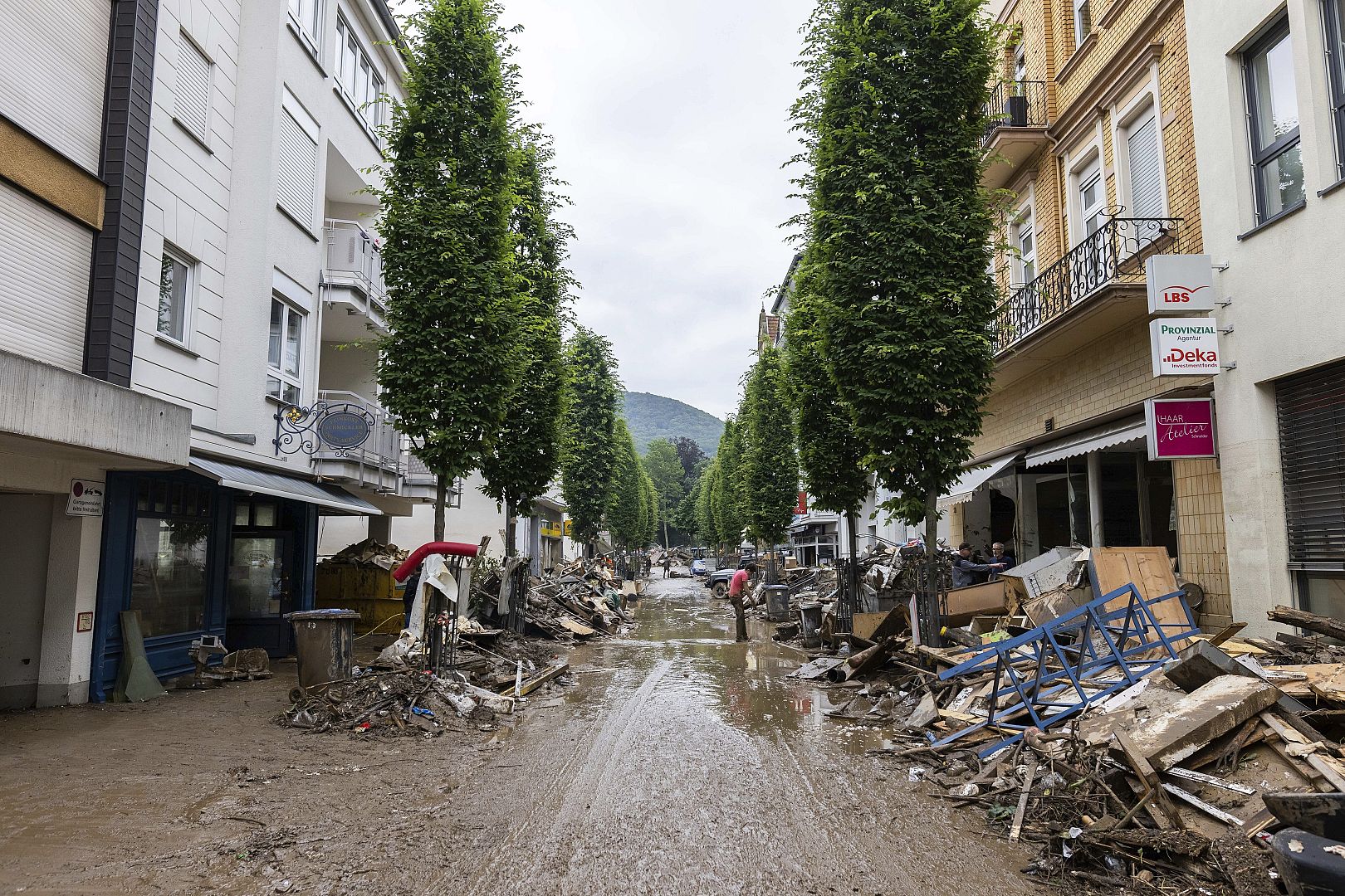Zerstörte Besitztümer in Bad Neuenahr, Kreis Ahrweiler, Rheinland-Pfalz