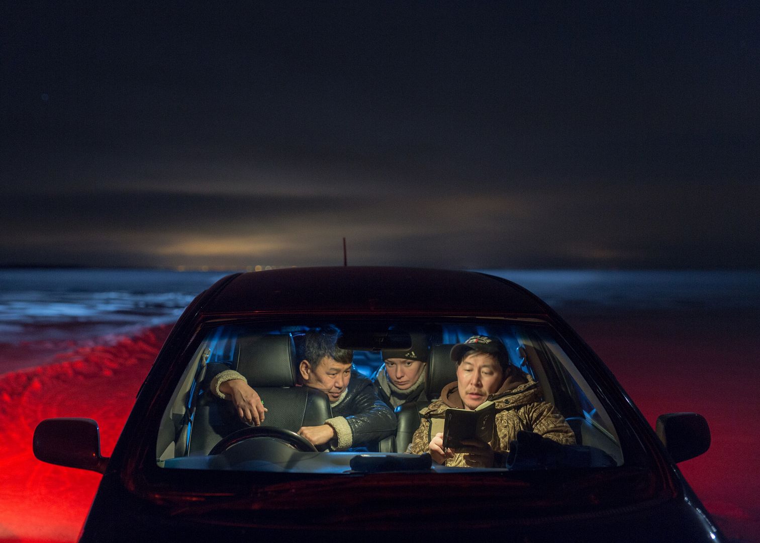 World Press Photo: Image of Brazil nursing home hug wins 2021 award