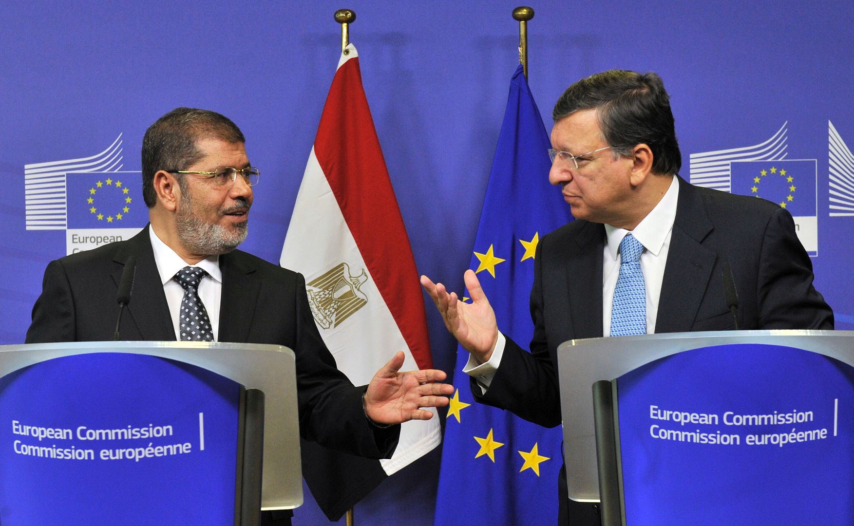 الرئيس المصري السابق محمد مرسي مع رئيس المفوضية الأوروبية جوسيه مانويل باروزو في سبتمبر/ أيلول 2012