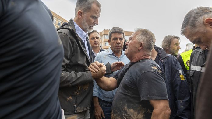 No Comment : le roi d'Espagne hué lors de sa visite à Paiporta