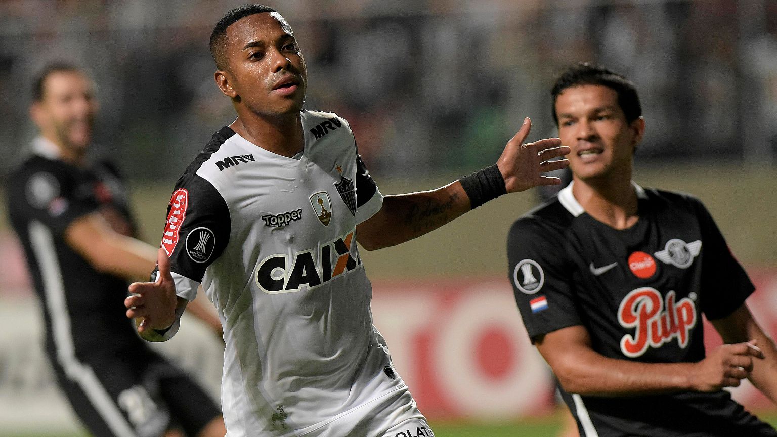 Robinho condenado a 9 anos de prisão por violação