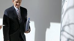 Michael Flynn Beyaz Saray'dan çıkarken.