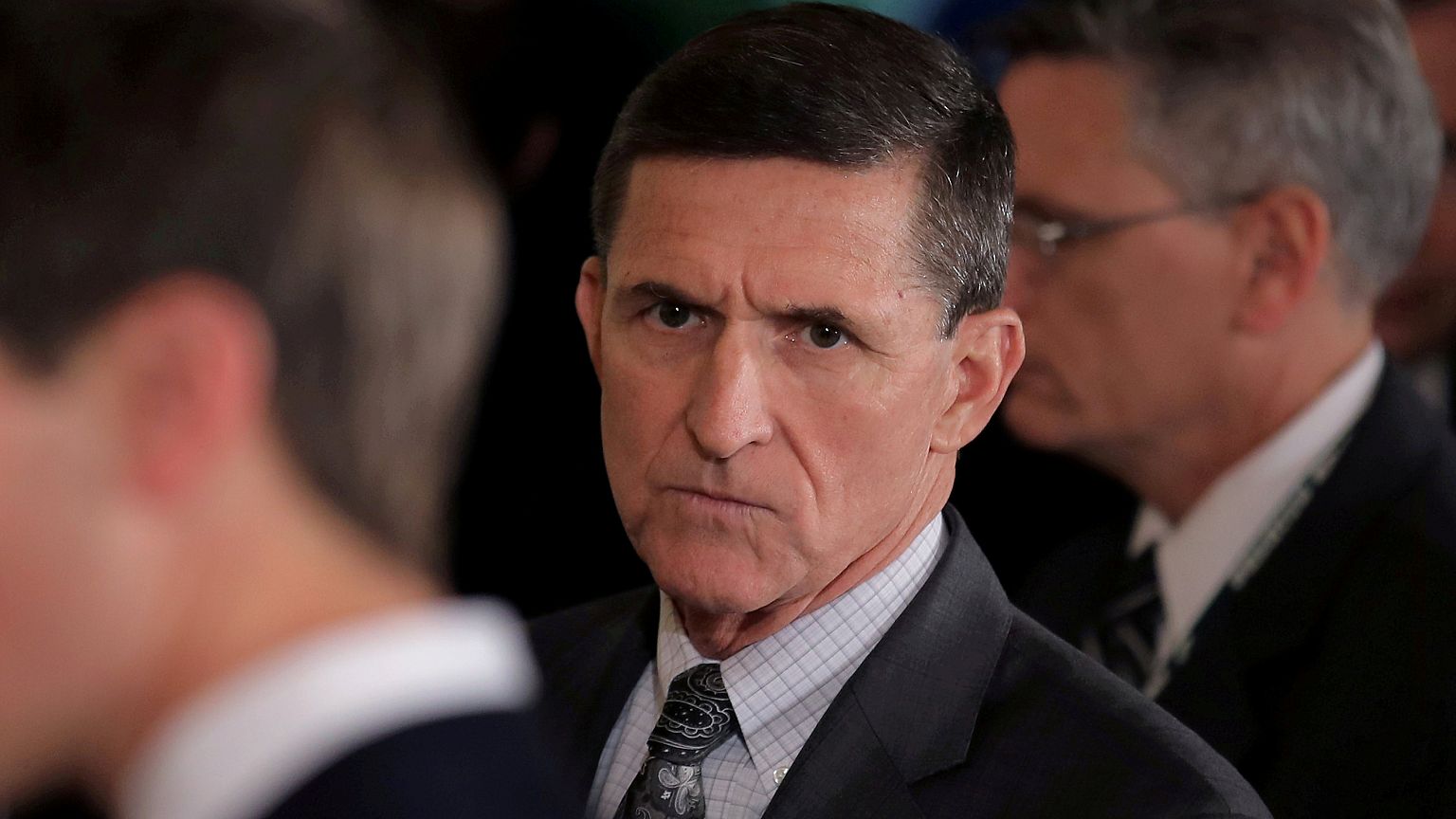 US 'election meddling': Flynn thought to be cooperating against Trump