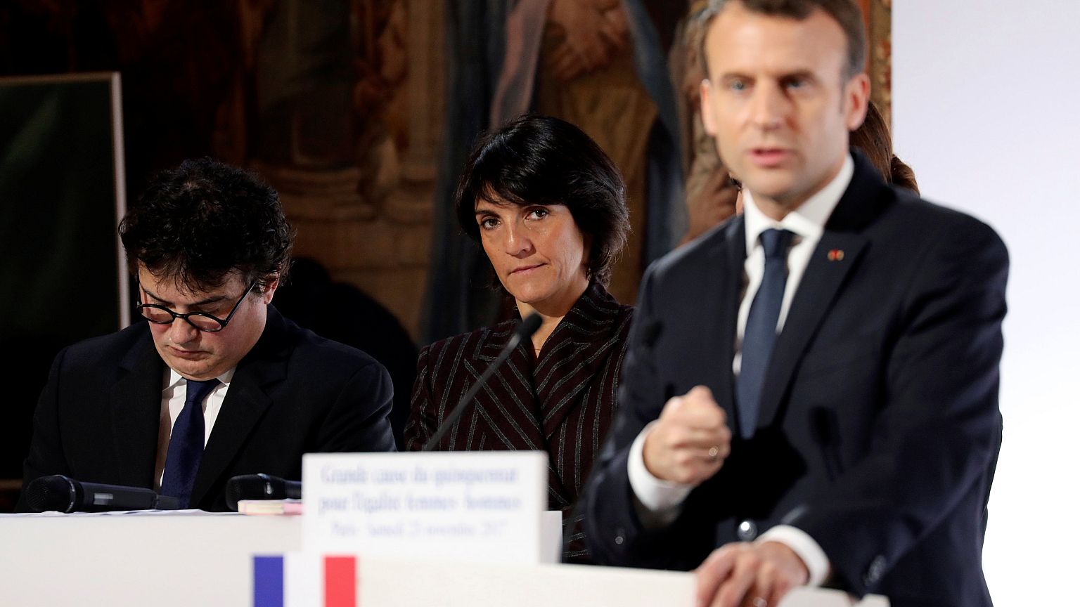 Macron_Women_Violance