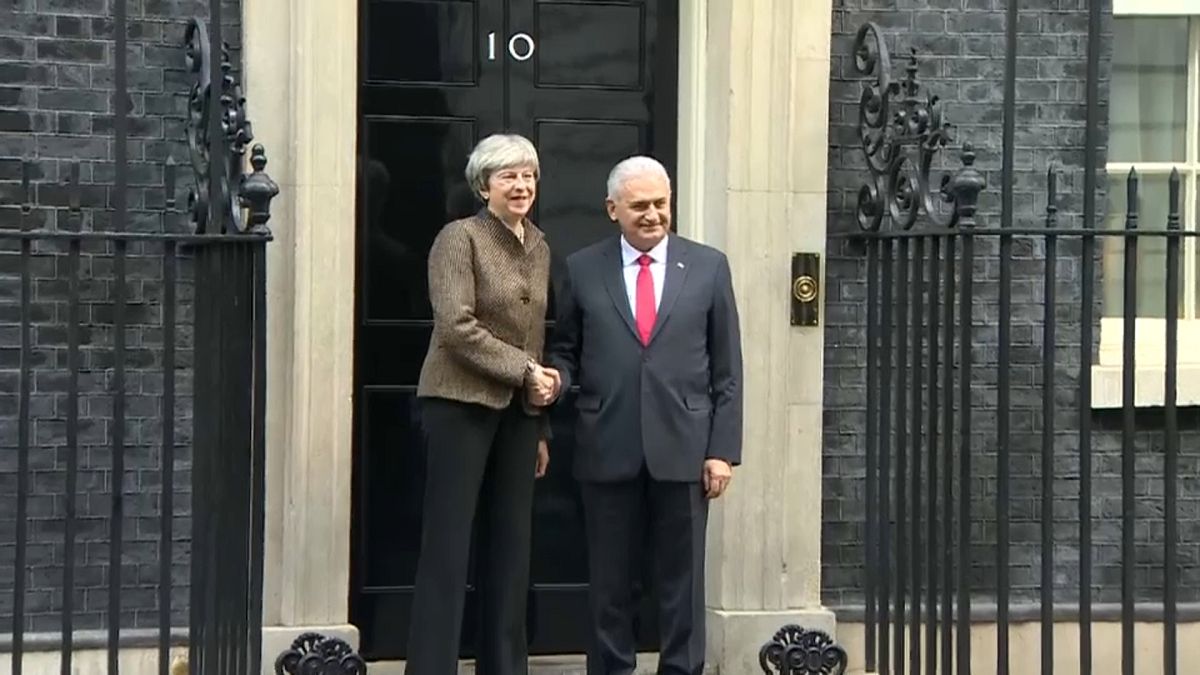 Başbakan Yıldırım İngiltere Başbakanı Theresa May ile görüştü