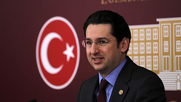 Eski CHP'li vekile Zarrab davasından yakalama kararı Eski CHP'li vekile Zarrab davasından yakalama kararı